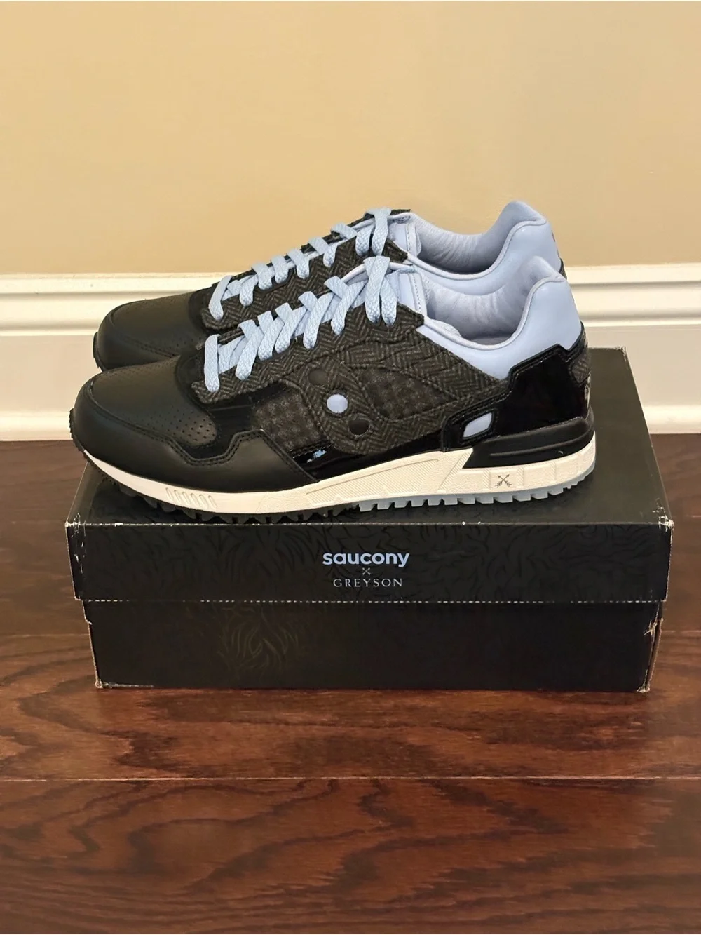 Saucony greyson clothiers